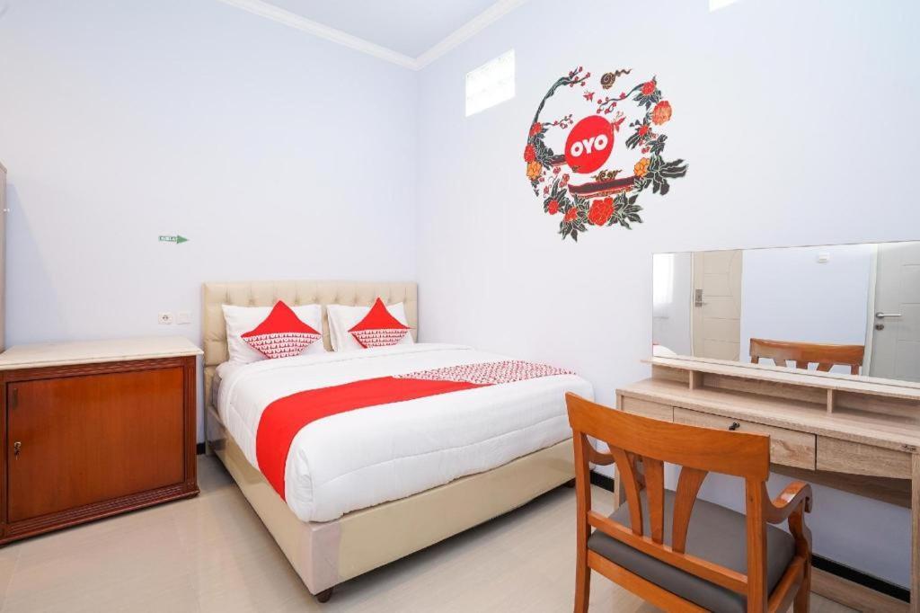 Oyo 477 Raka Residence Syariah Purwoharjo Banyuwangi Banyuwangi  Luaran gambar