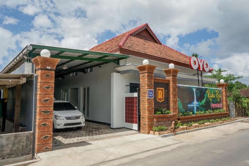 Oyo 477 Raka Residence Syariah Purwoharjo Banyuwangi Banyuwangi  Luaran gambar